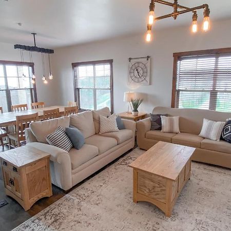 Remodeled Ski In-Out - 305 Soaring Eagle - Luxury! Dunmore 외부 사진