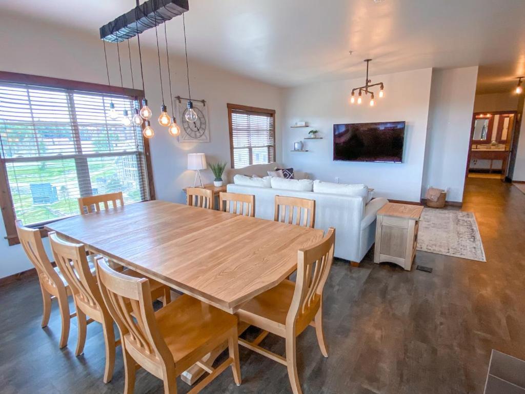 Remodeled Ski In-Out - 305 Soaring Eagle - Luxury! Dunmore 외부 사진