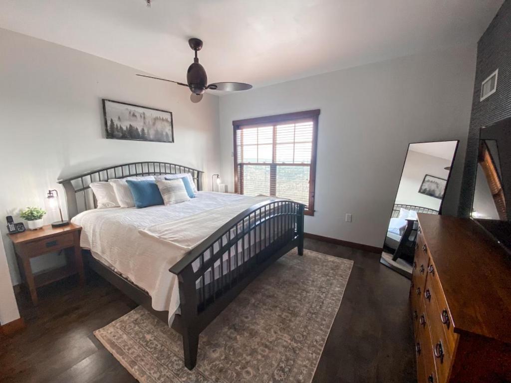 Remodeled Ski In-Out - 305 Soaring Eagle - Luxury! Dunmore 외부 사진